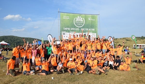 32.560 lei strânși pentru copiii cu autism, la competiția caritabilă de ciclism montan Câmpina Open MTB – Race for Autism, din 5 septembrie